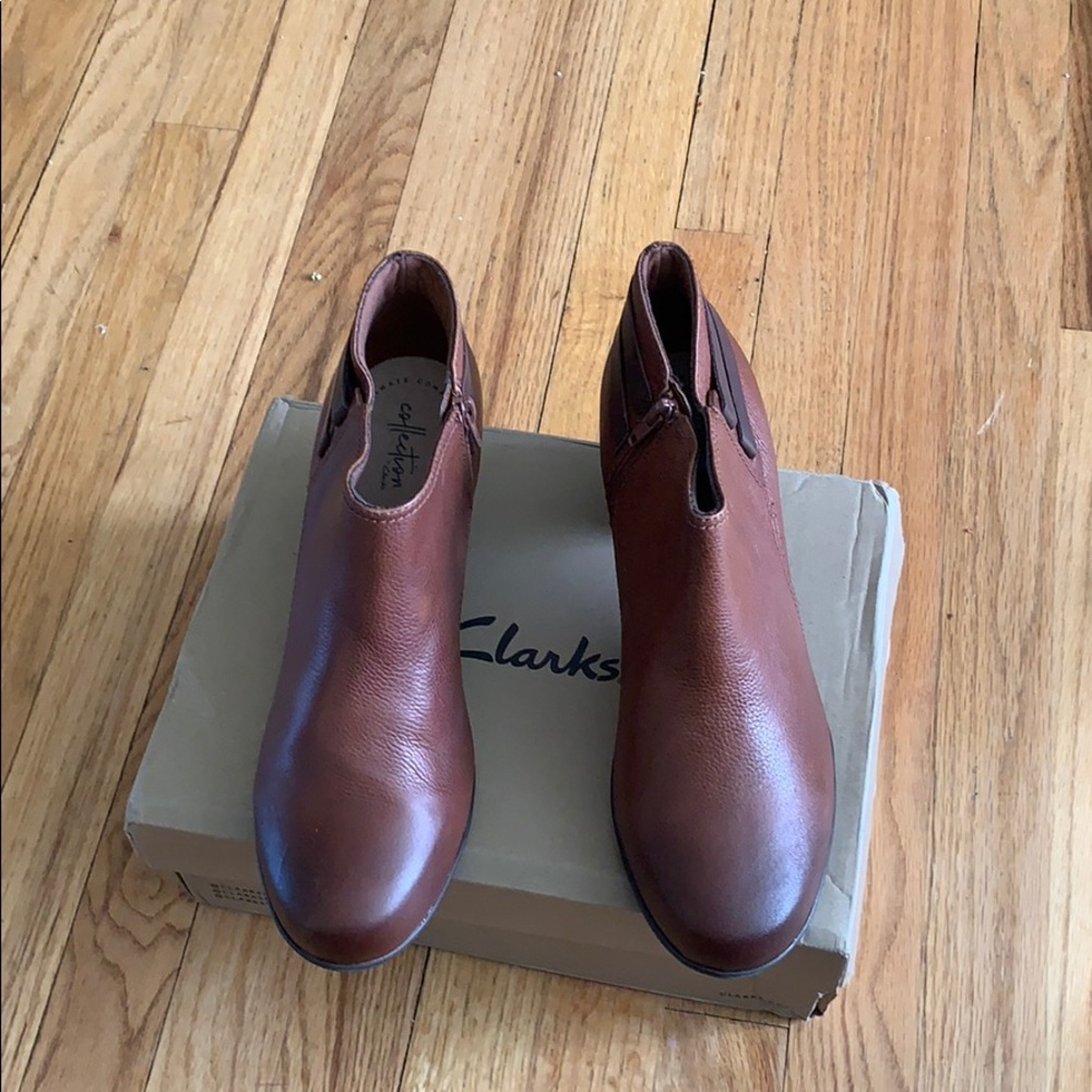 Clarks wide width booties